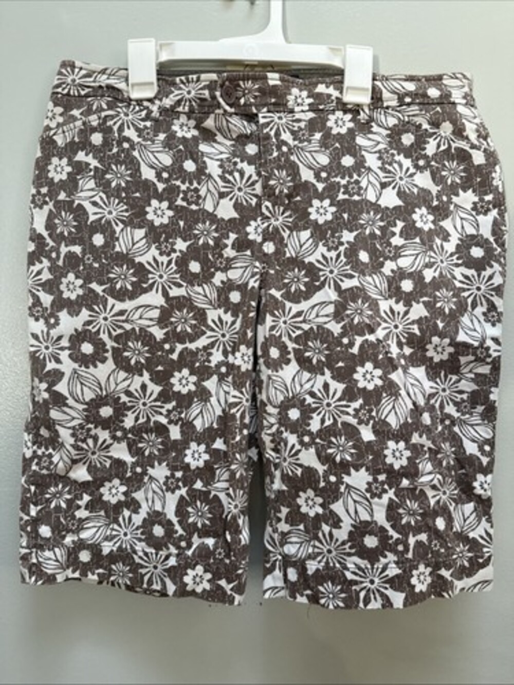 Brown Floral Sonoma Women's Bermuda Shorts 10” Mid Rise Size 12 Cottage Garden